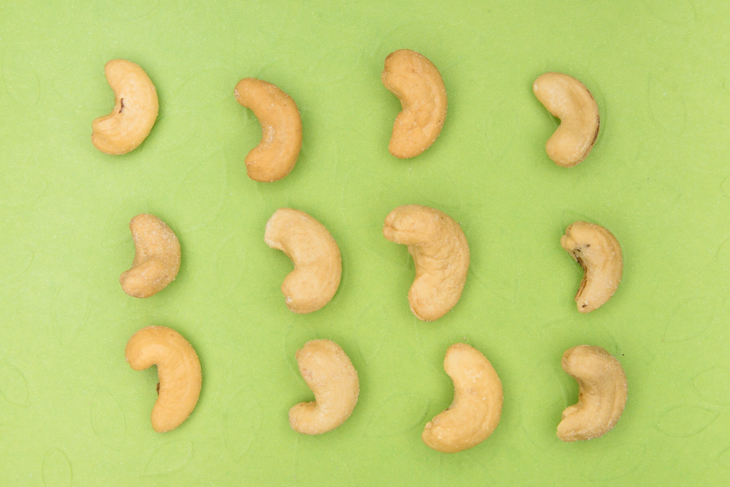 A chart showing a weekly rotational feeding schedule with three different protein sources.
